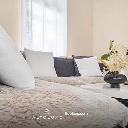 Elegant Perfect For Groups By Altoluxo Bristol