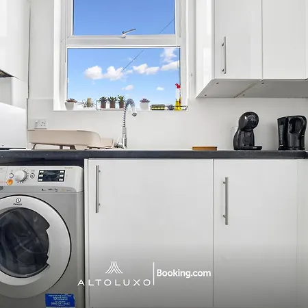 Elegant Perfect For Groups By Altoluxo Ferienhaus Bristol