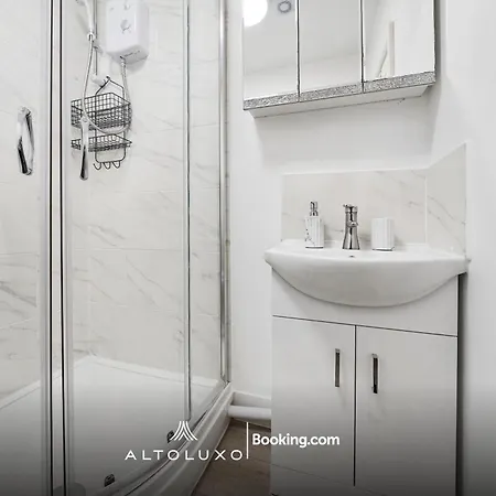 Elegant Perfect For Groups By Altoluxo Ferienhaus Bristol