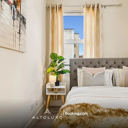 Elegant Perfect For Groups By Altoluxo *