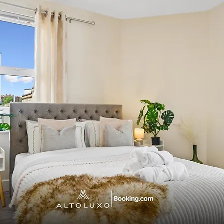 Elegant Perfect For Groups By Altoluxo *