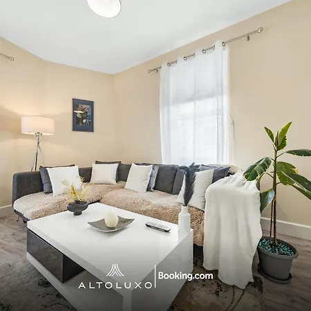 Elegant Perfect For Groups By Altoluxo Ferienhaus Bristol