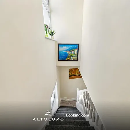 Elegant Perfect For Groups By Altoluxo Bristol