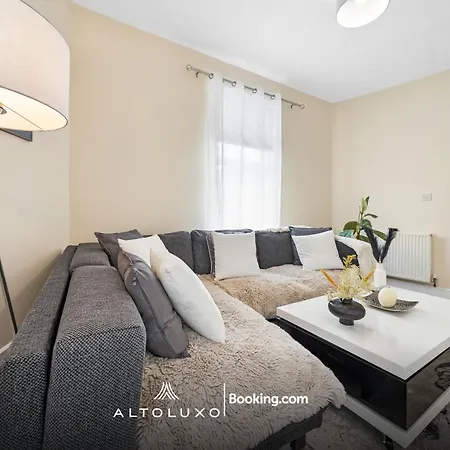 Ferienhaus Elegant Perfect For Groups By Altoluxo Bristol