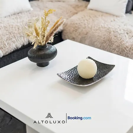 Elegant Perfect For Groups By Altoluxo *