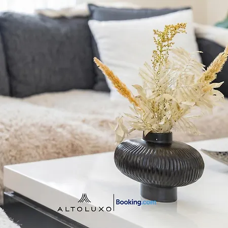 Ferienhaus Elegant Perfect For Groups By Altoluxo Bristol